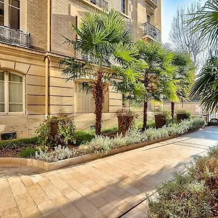 Appartement Super Cosy Avec Vue Sur Tour Eiffel Parijs
